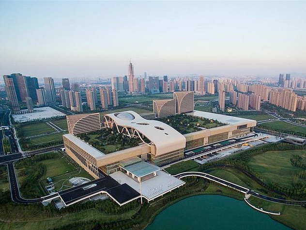 杭州国博中心迎来会展热