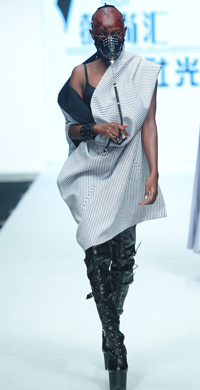 Sheguang Hu•胡社光时装发布