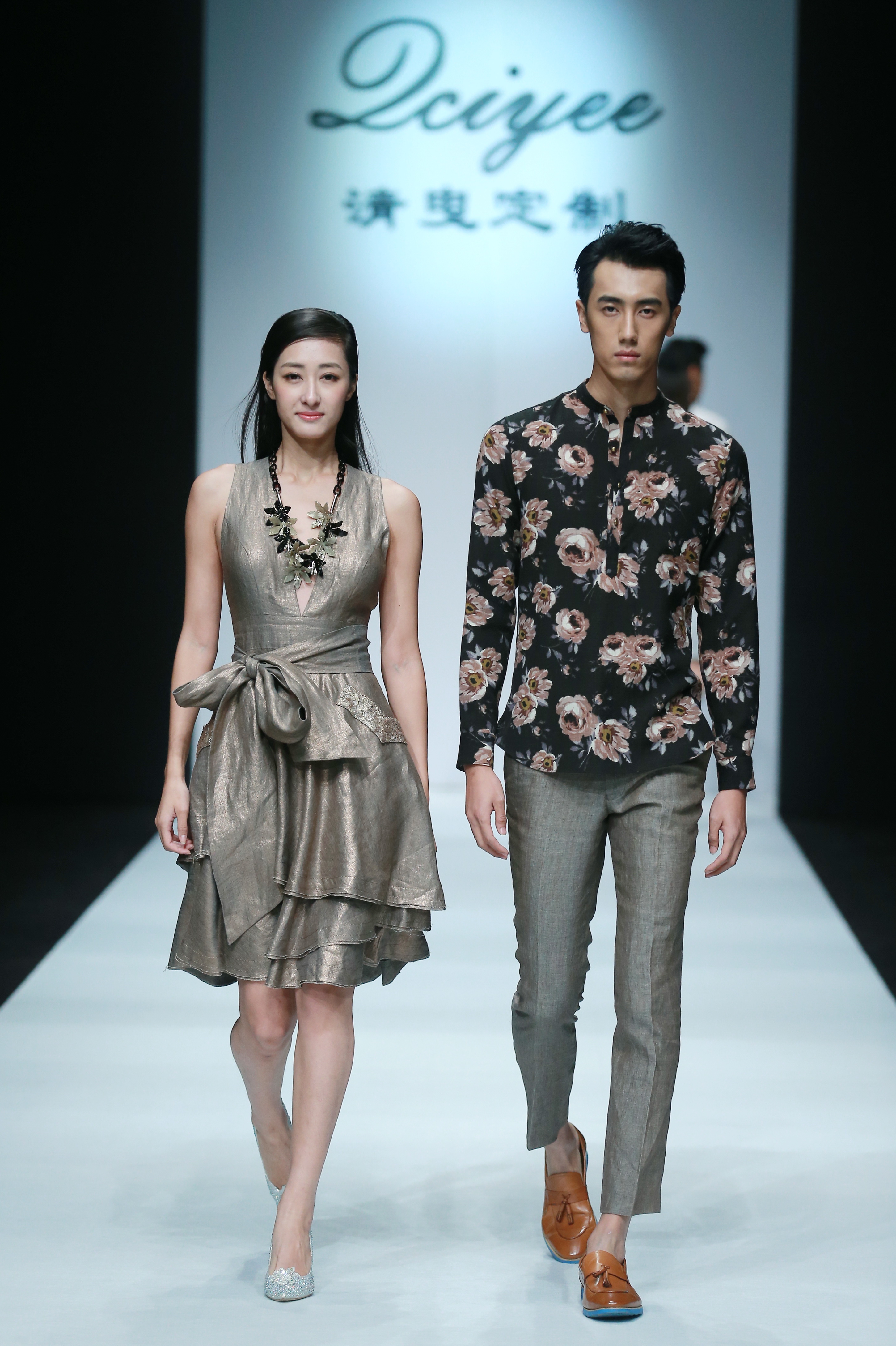 2016春夏系列中国国际时装周 清曳•倩私人定制发布