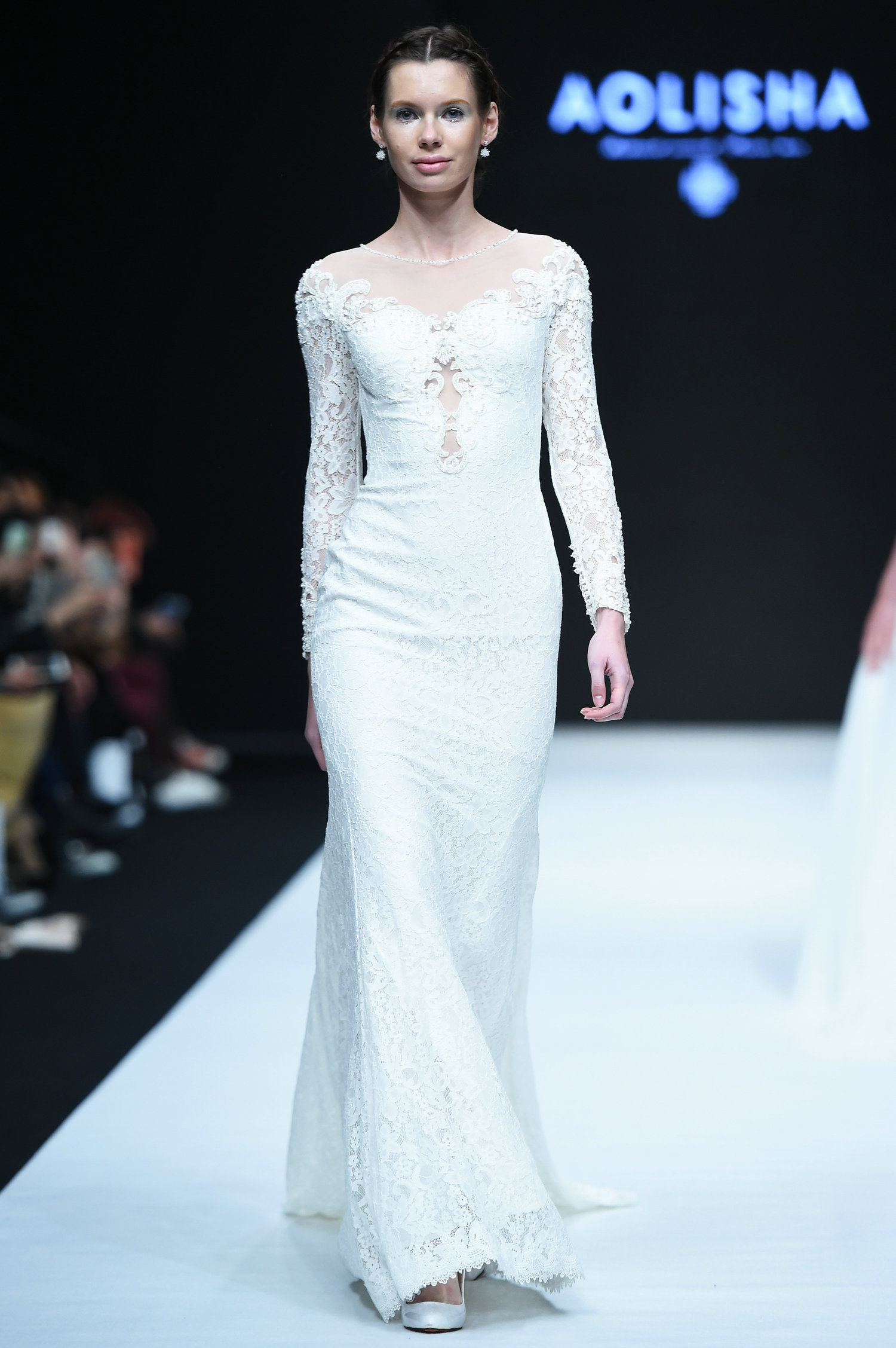 2016春夏中国国际时装周 魏新坤婚纱礼服发布