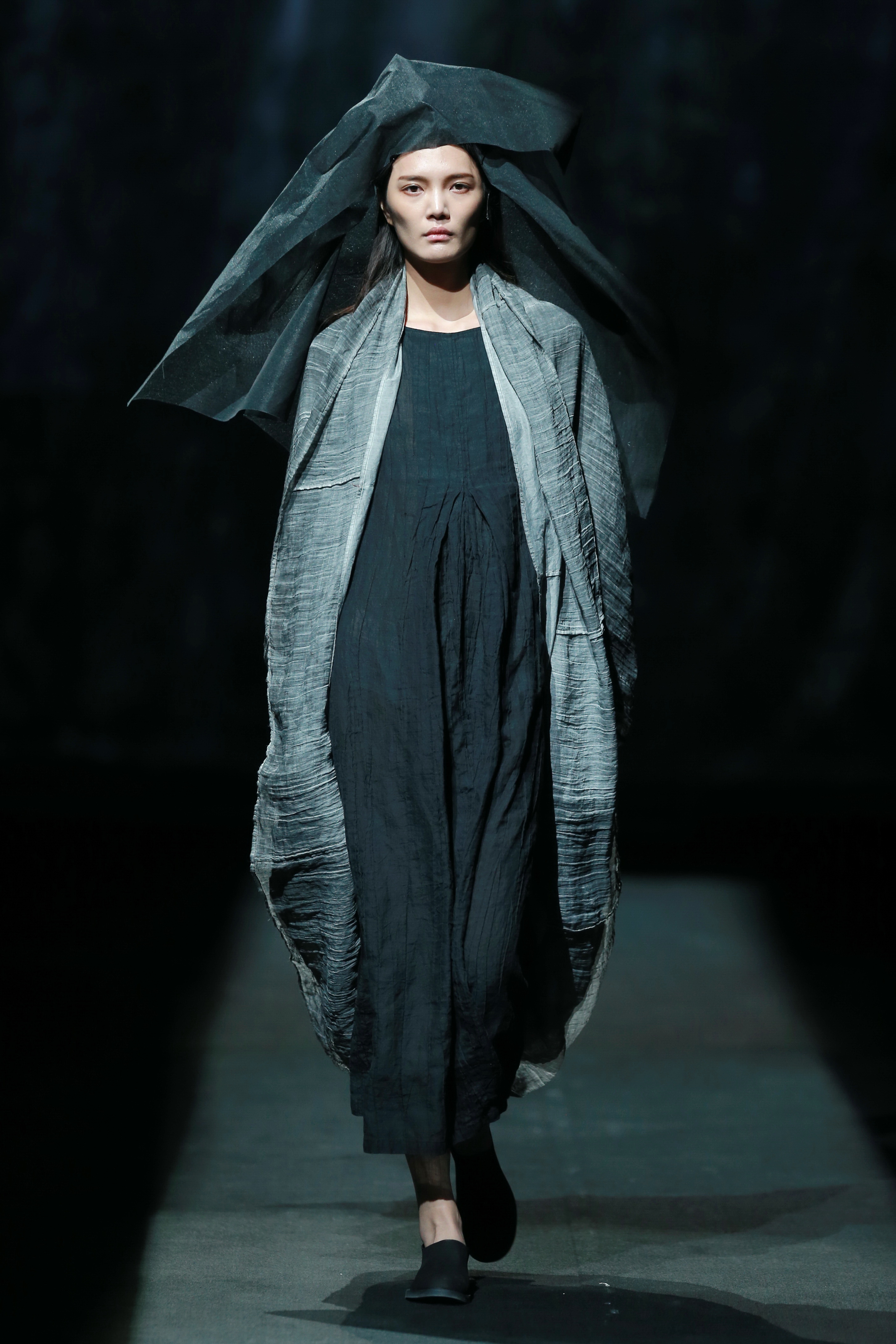 2016春夏中国国际时装周 容子木·李铂楠时装发布