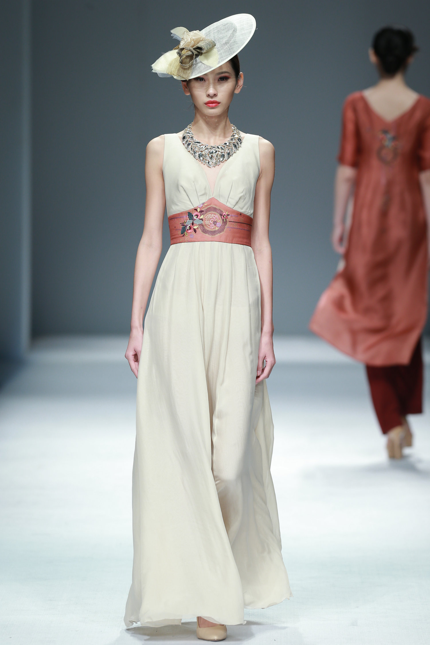 2016春夏中国国际时装周 纺大惟尚·孙菊香时装发布