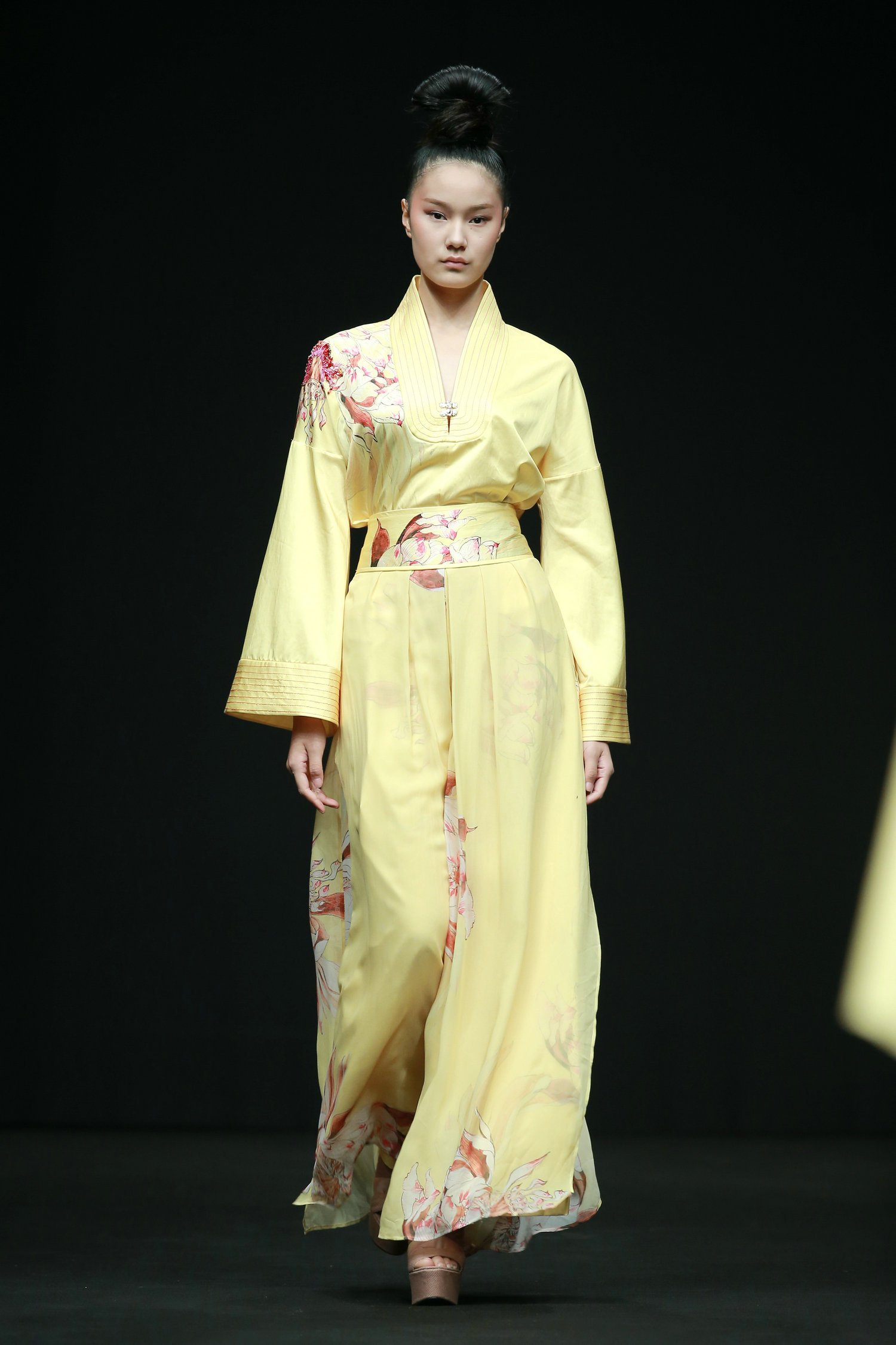 2016春夏中国国际时装周  中纺设计中心·李石勇时装发布