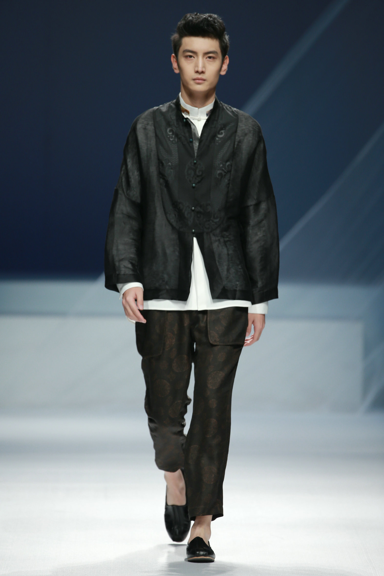 2016春夏系列中国国际时装周 GaryWat·屈汀南时装发布