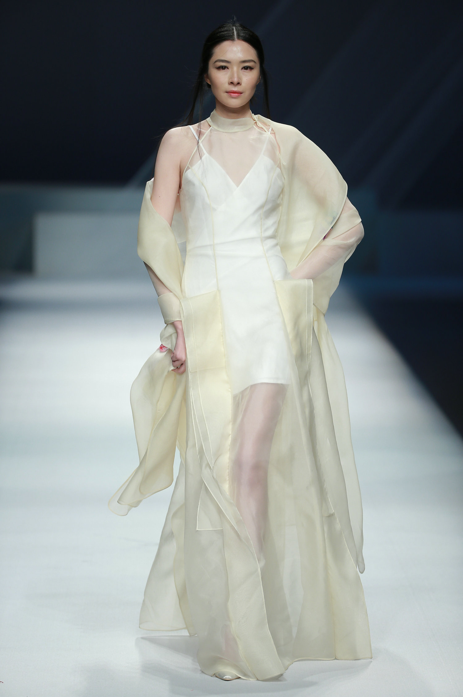 2016春夏系列中国国际时装周 GaryWat·屈汀南时装发布