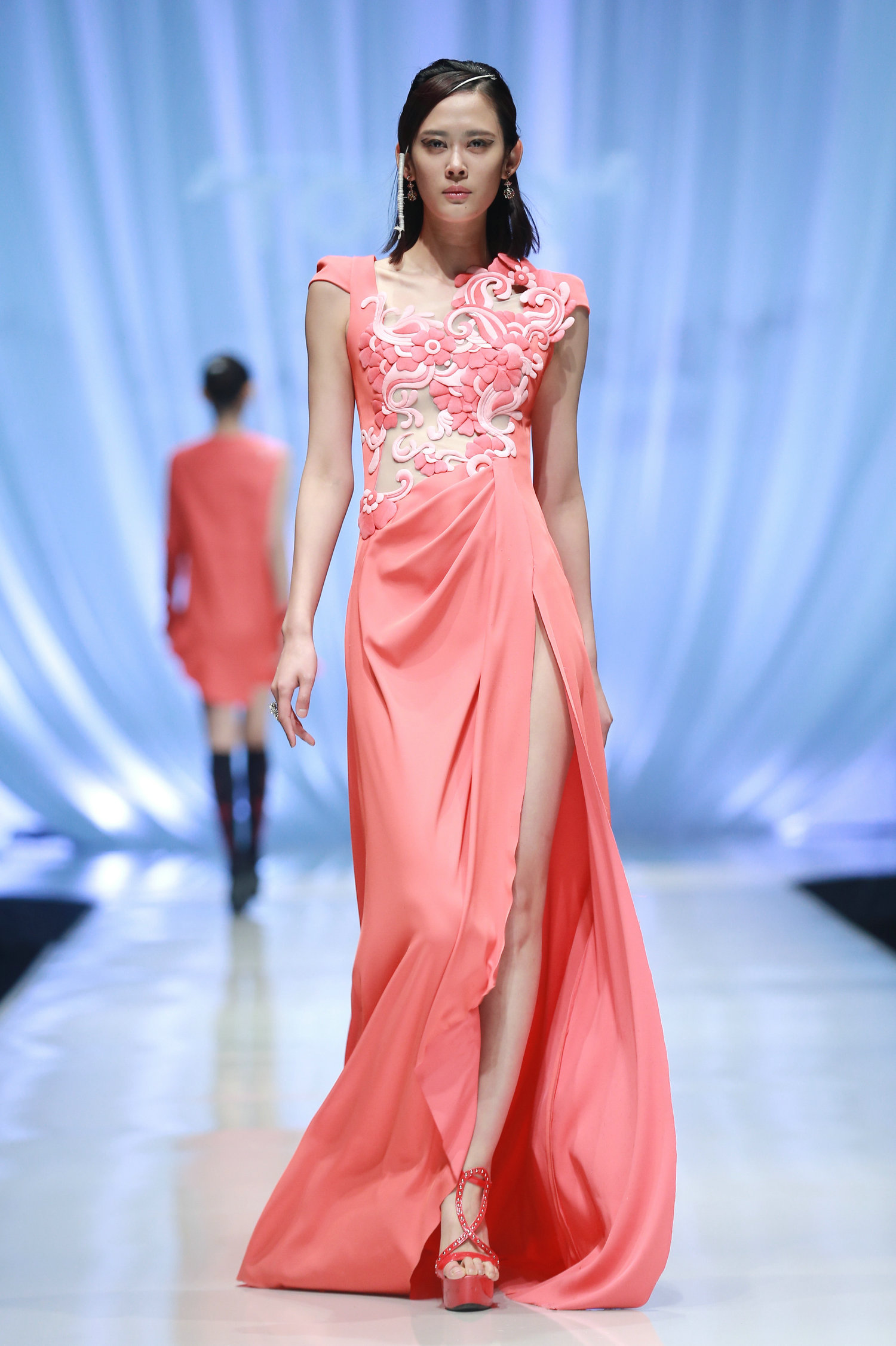 2016春夏系列中国国际时装周 东丽·刘薇作品发布