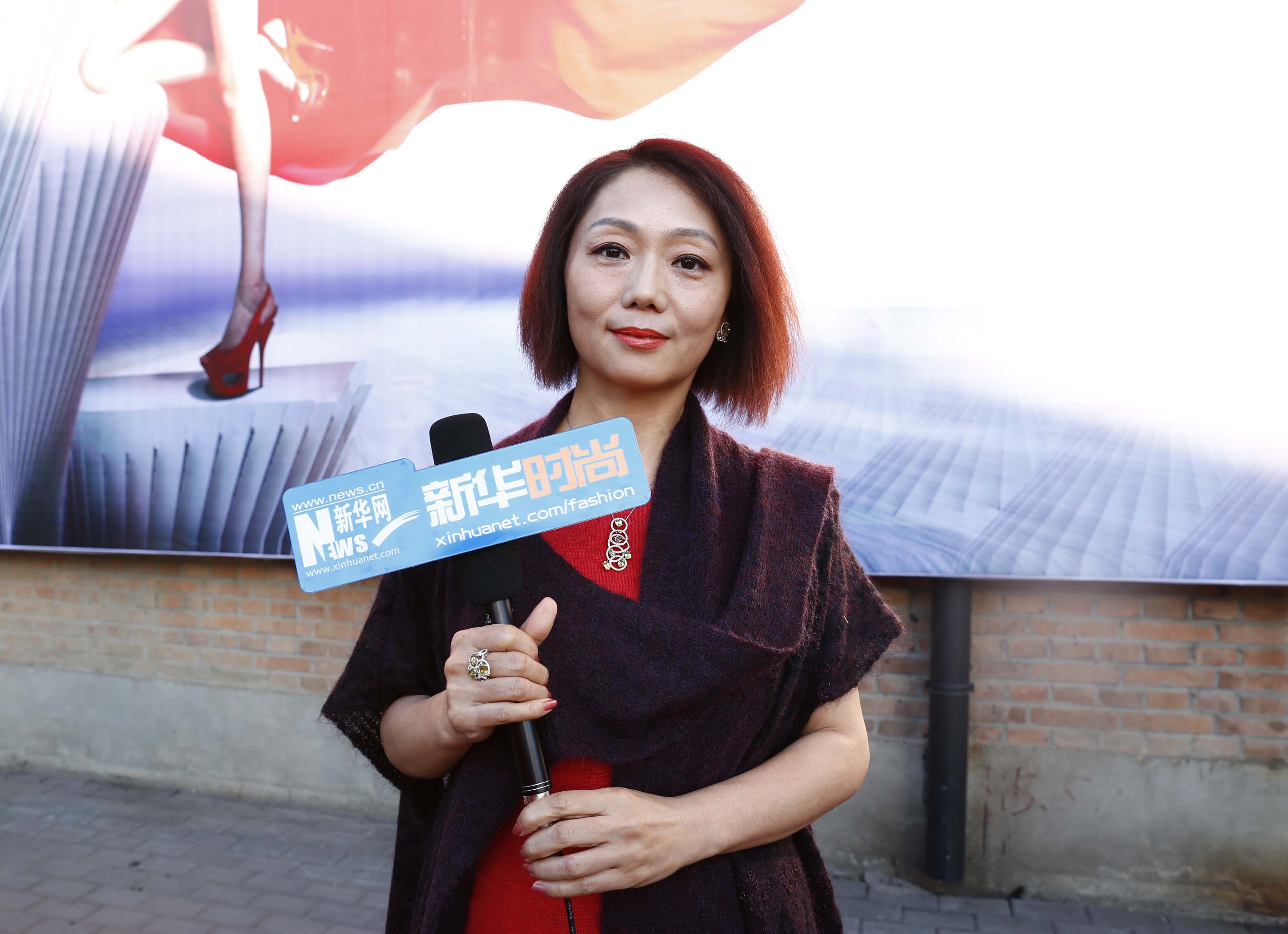 中国金顶奖服装设计师 刘薇接受新华时尚采访