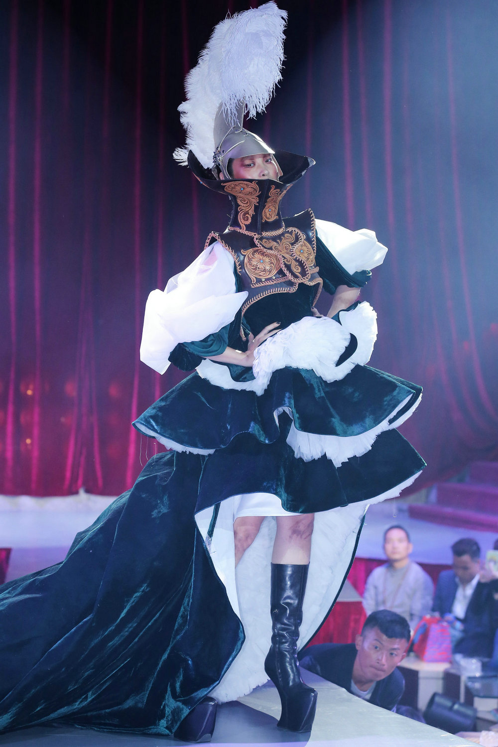 2016春夏系列中国国际时装周 胡社光&苏州虎丘婚纱城发布