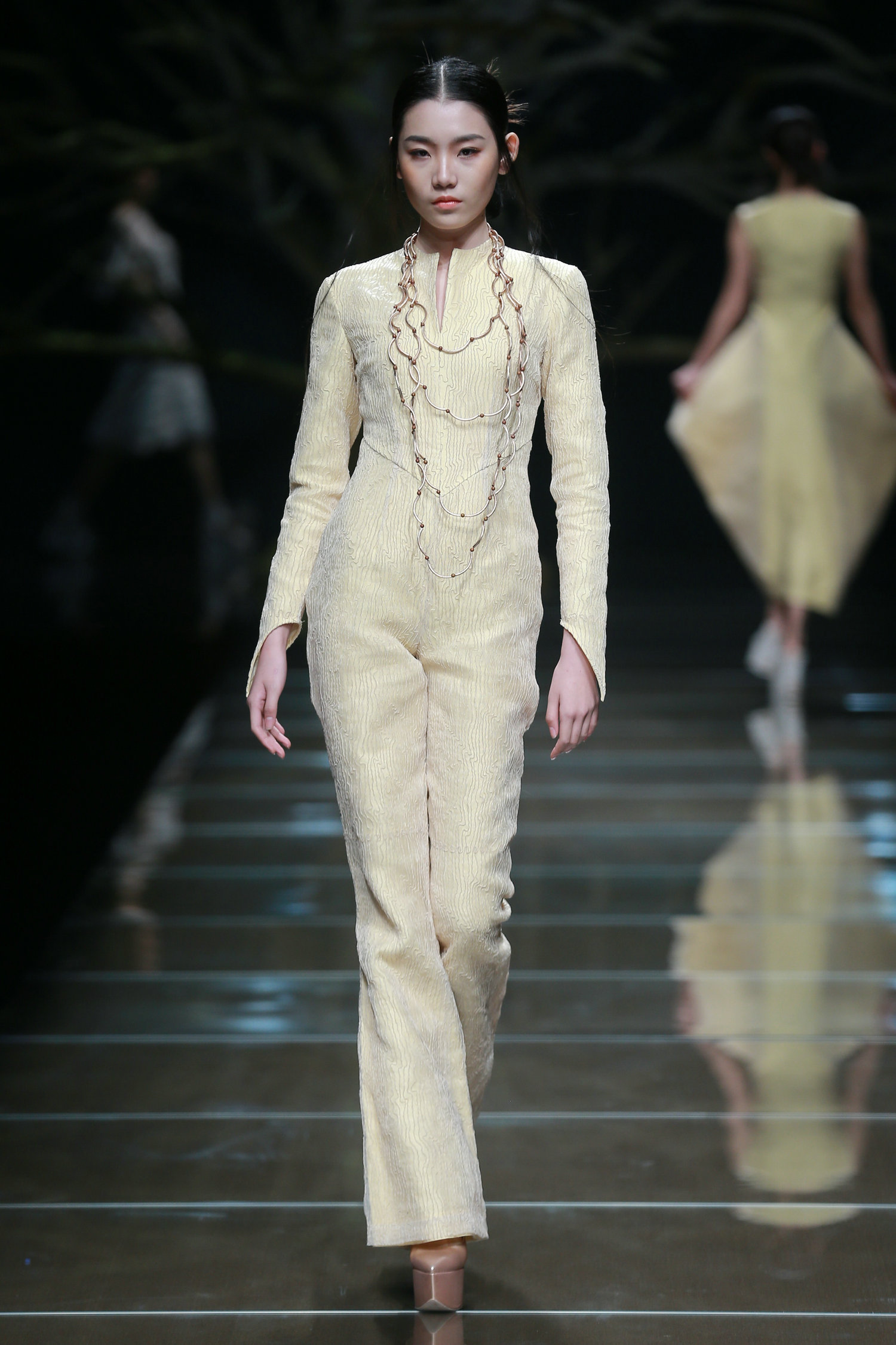 2016春夏系列中国国际时装周 九五丝御·邓兆萍时装发布