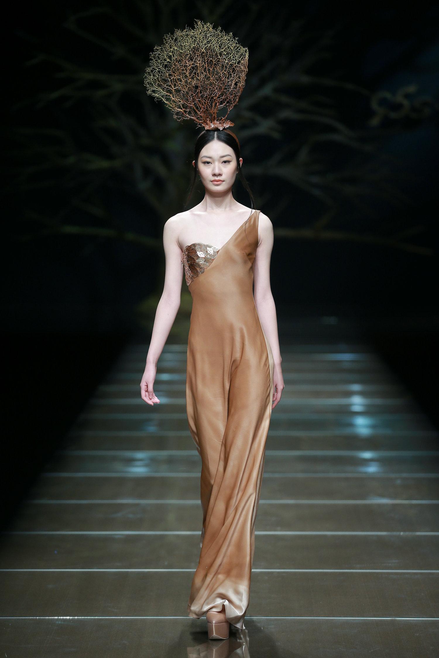 2016春夏系列中国国际时装周 九五丝御·邓兆萍时装发布