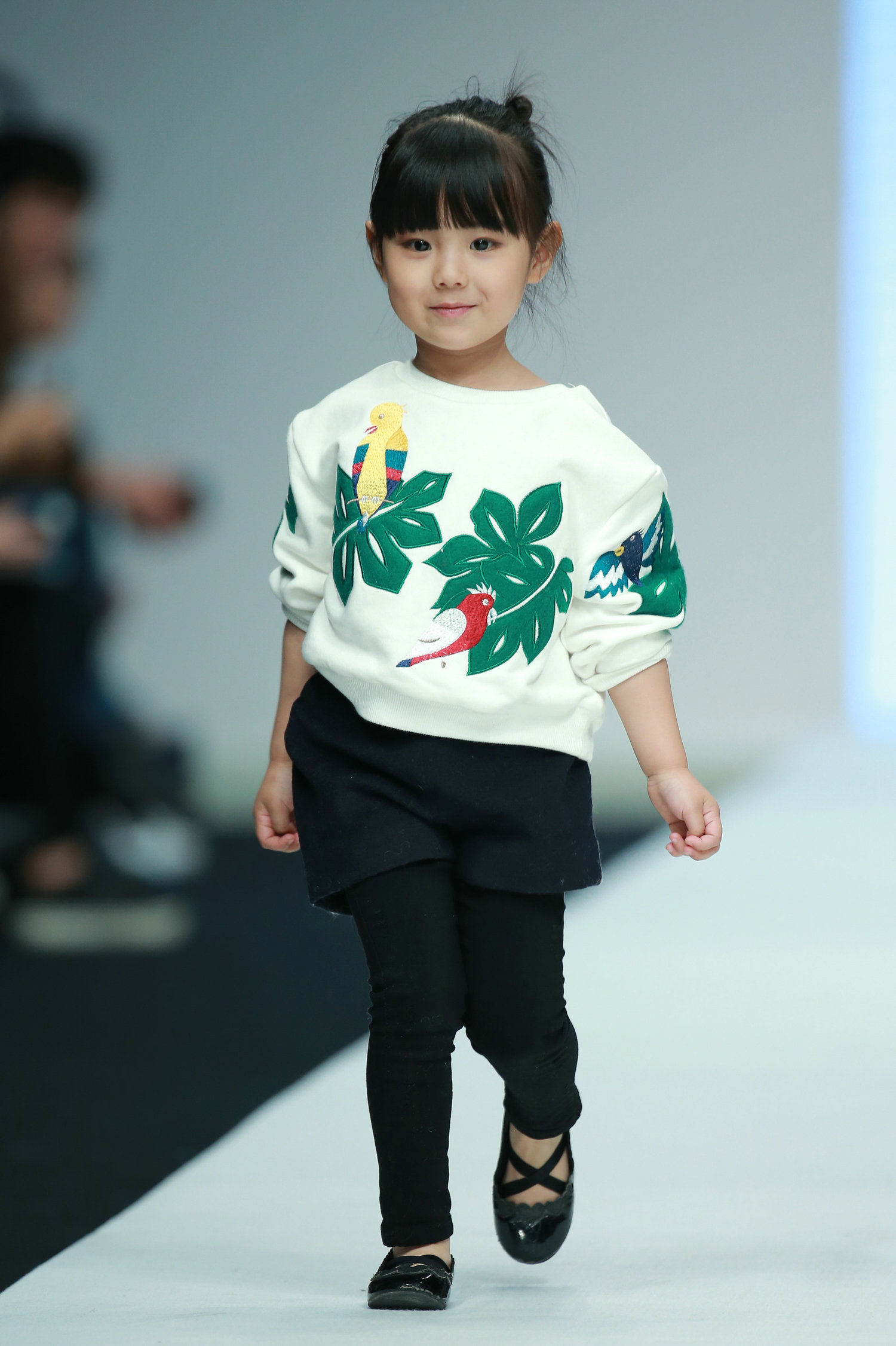 2016春夏系列中国国际时装周 小童星时尚秀
