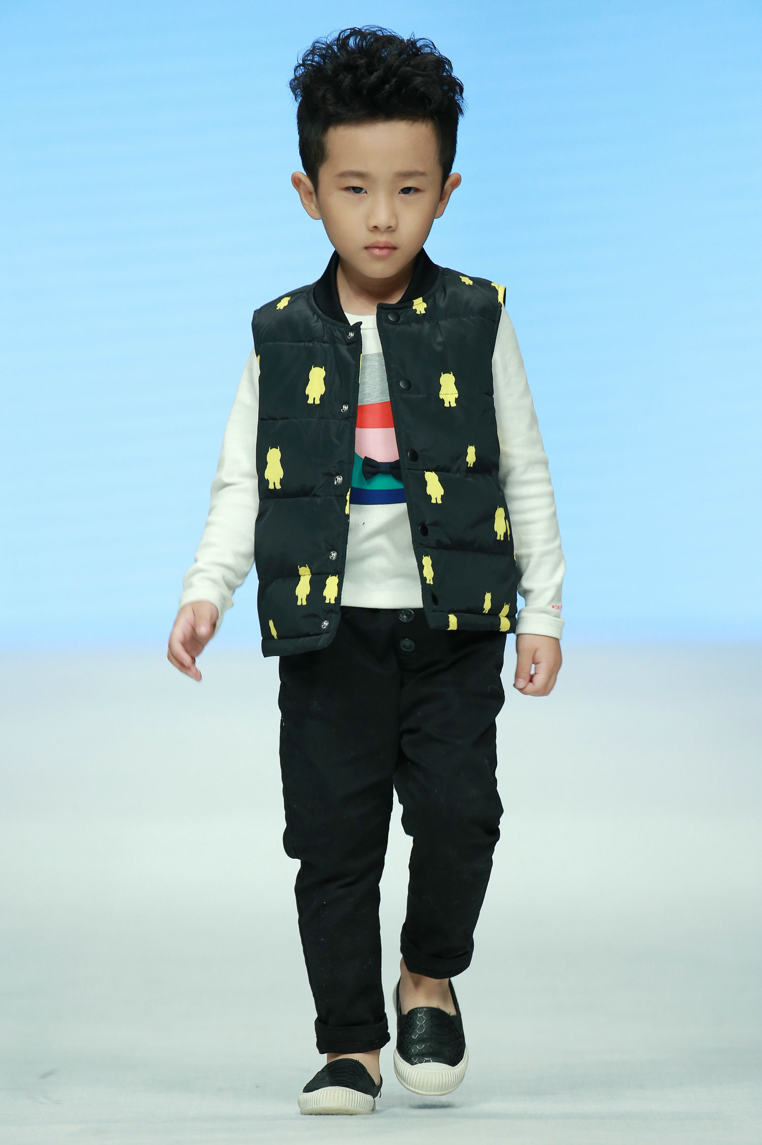 2016春夏系列中国国际时装周 小童星时尚秀