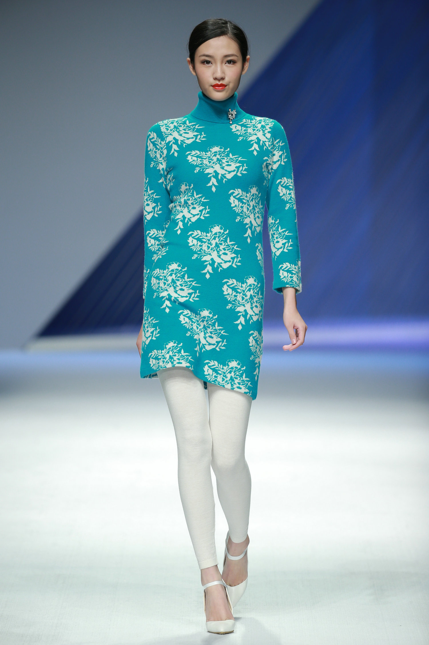 2016春夏系列中国国际时装周 蕾沃尔·庄淦然时装发布
