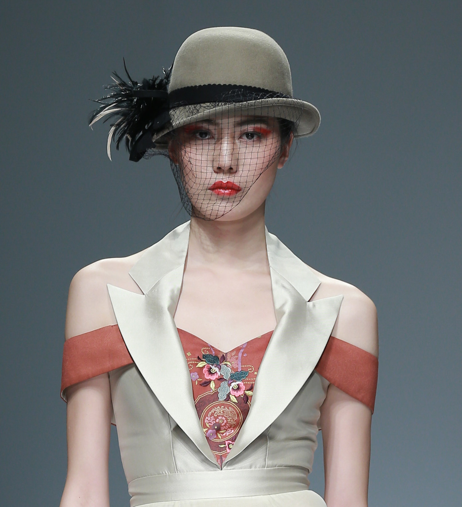 2016春夏中国国际时装周 纺大惟尚·孙菊香时装发布