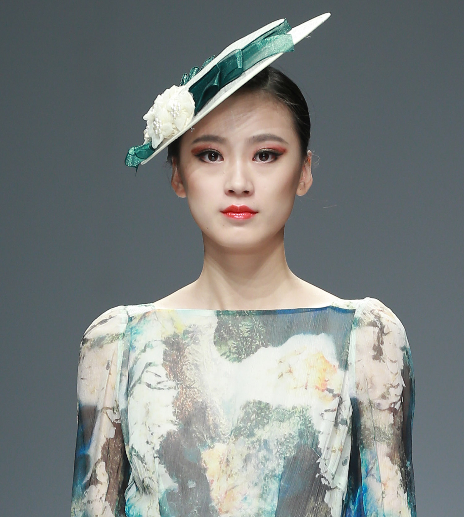 2016春夏中国国际时装周 纺大惟尚·孙菊香时装发布