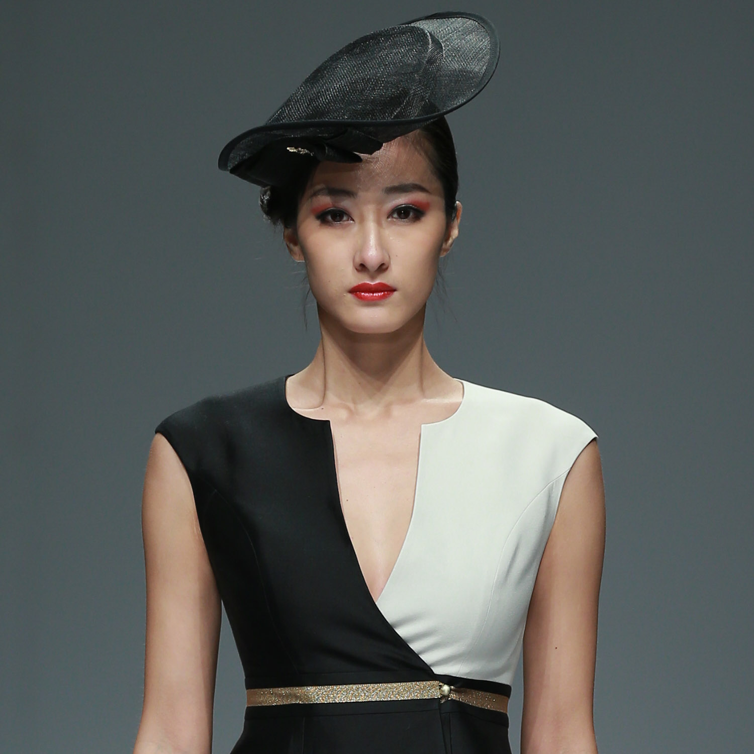 2016春夏中国国际时装周 纺大惟尚·孙菊香时装发布