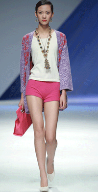 蕾沃尔·庄淦然时装发布