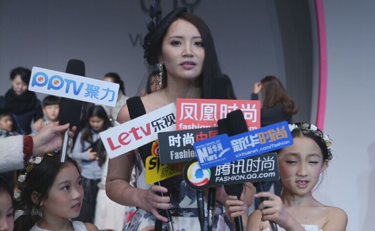 Vicky Zhang品牌创始人兼首席设计师 许馨尹接受新华时尚访问