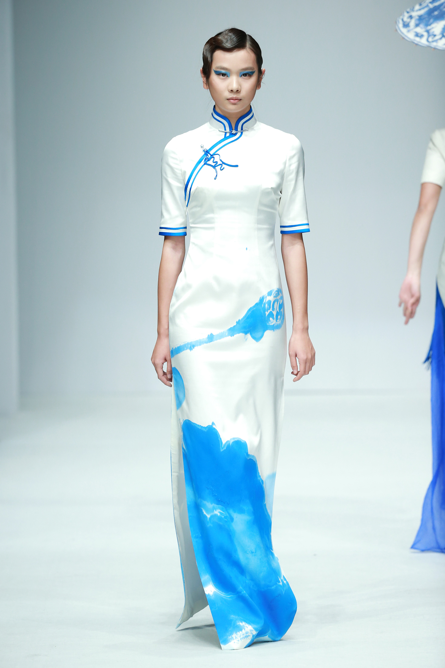 2016春夏系列中国国际时装周 香黛宫·龚航宇华服发布