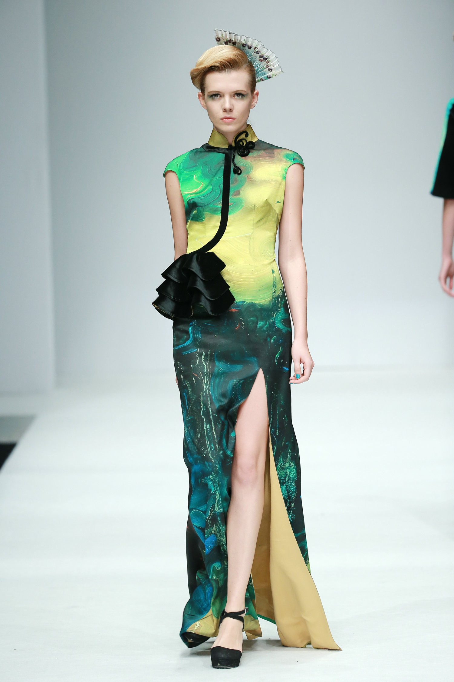 2016春夏系列中国国际时装周 香黛宫·龚航宇华服发布