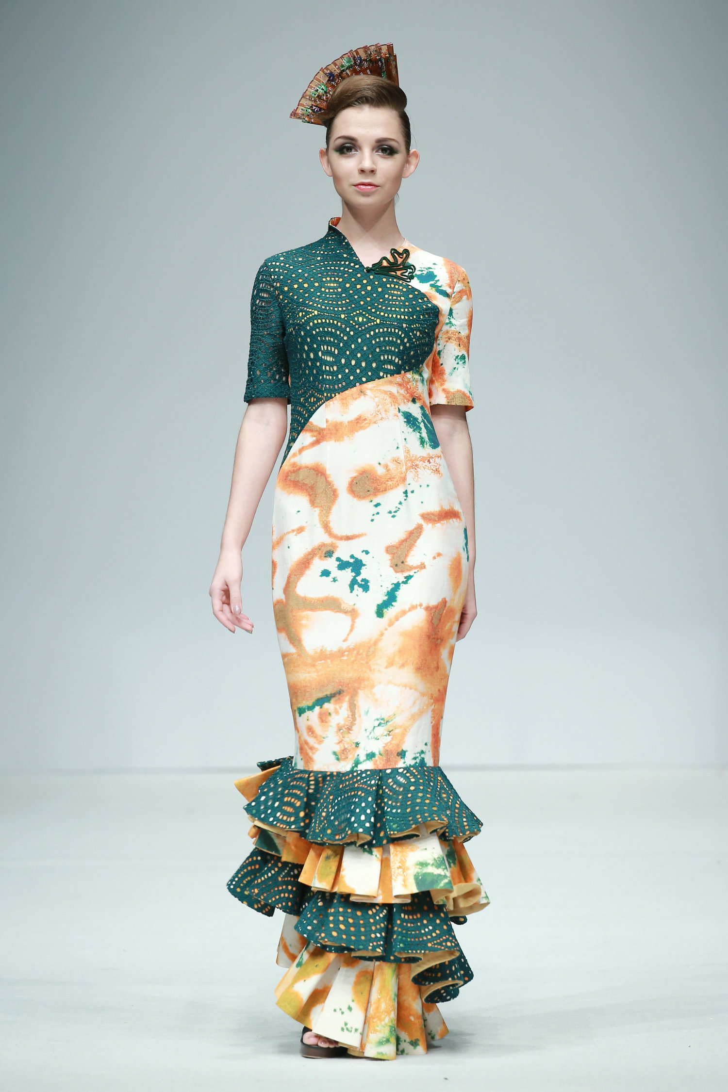 2016春夏系列中国国际时装周 香黛宫·龚航宇华服发布