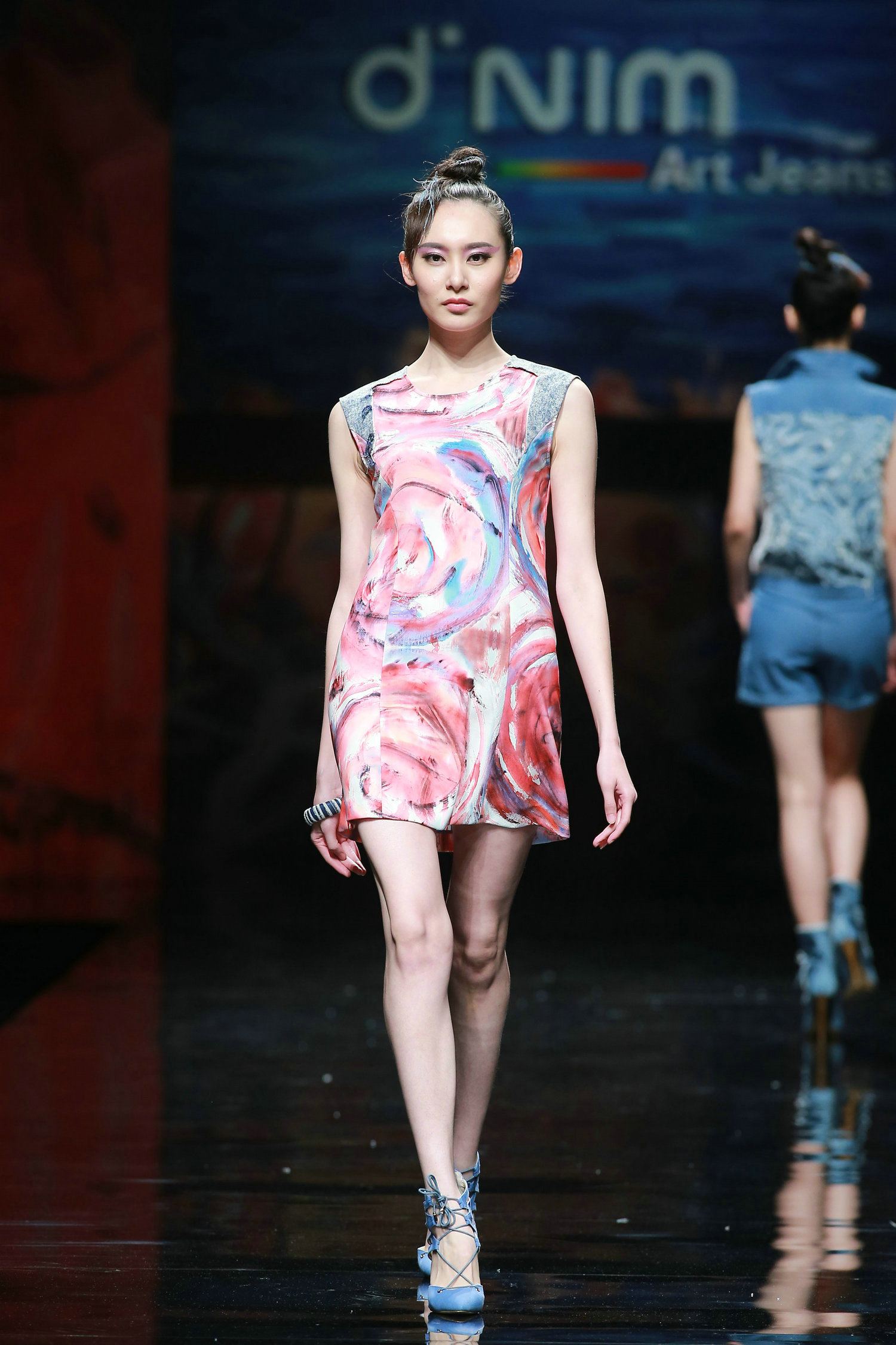 2016春夏系列中国国际时装周 nim·陈闻牛仔装发布