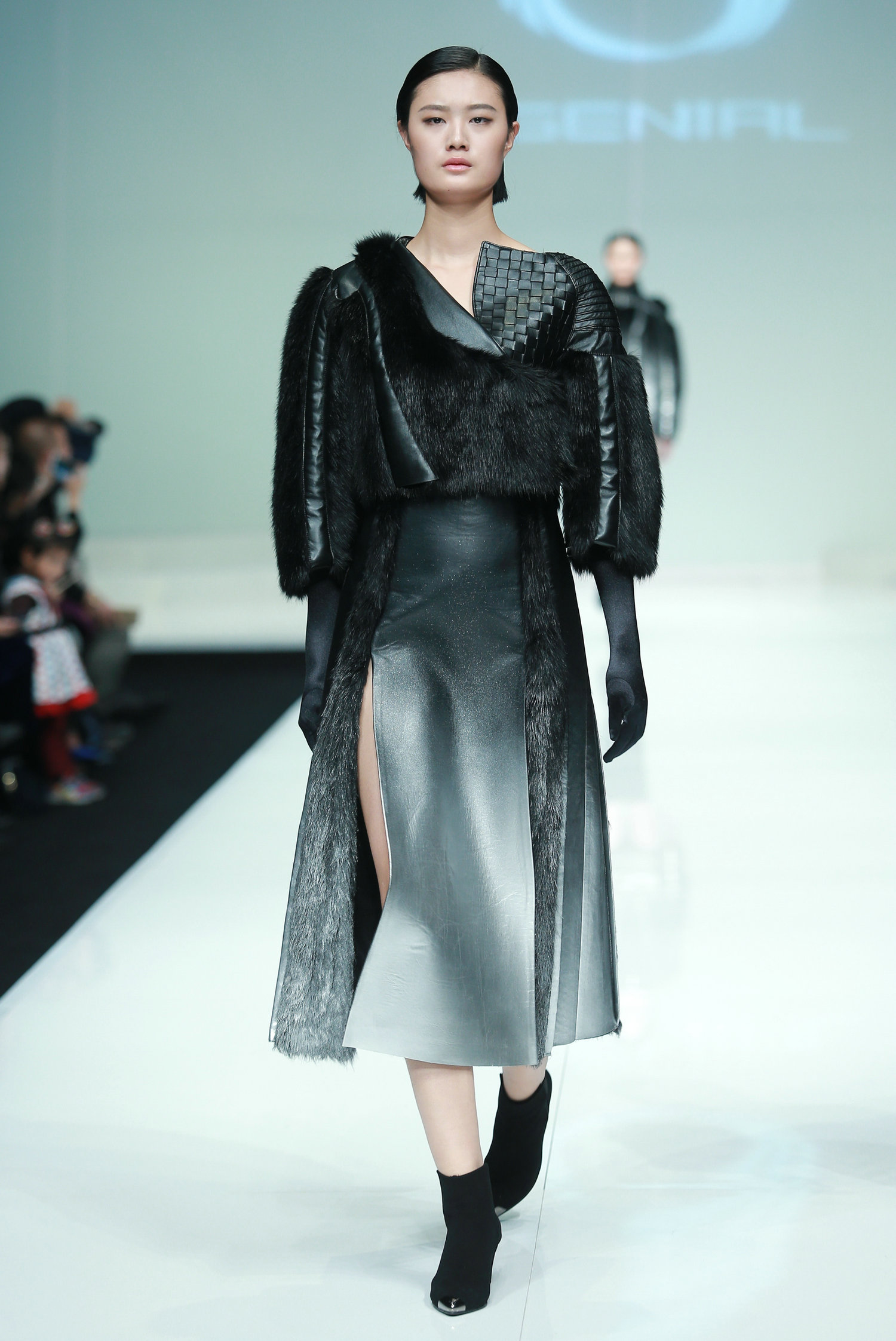 2016春夏系列中国国际时装周 锦霓杯·2015人造皮草时装设计大赛