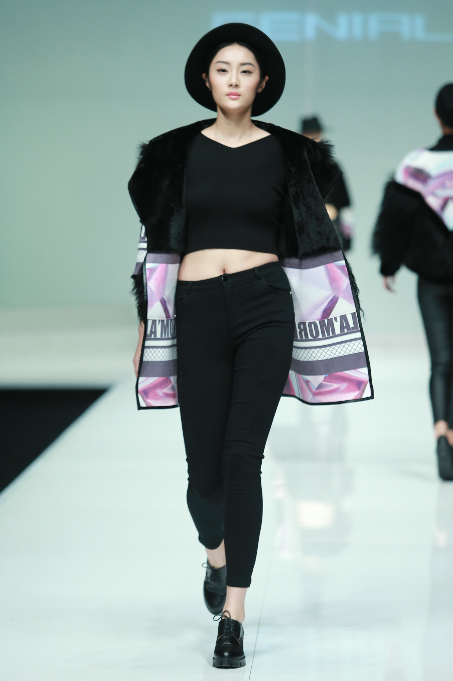 2016春夏系列中国国际时装周 锦霓杯·2015人造皮草时装设计大赛