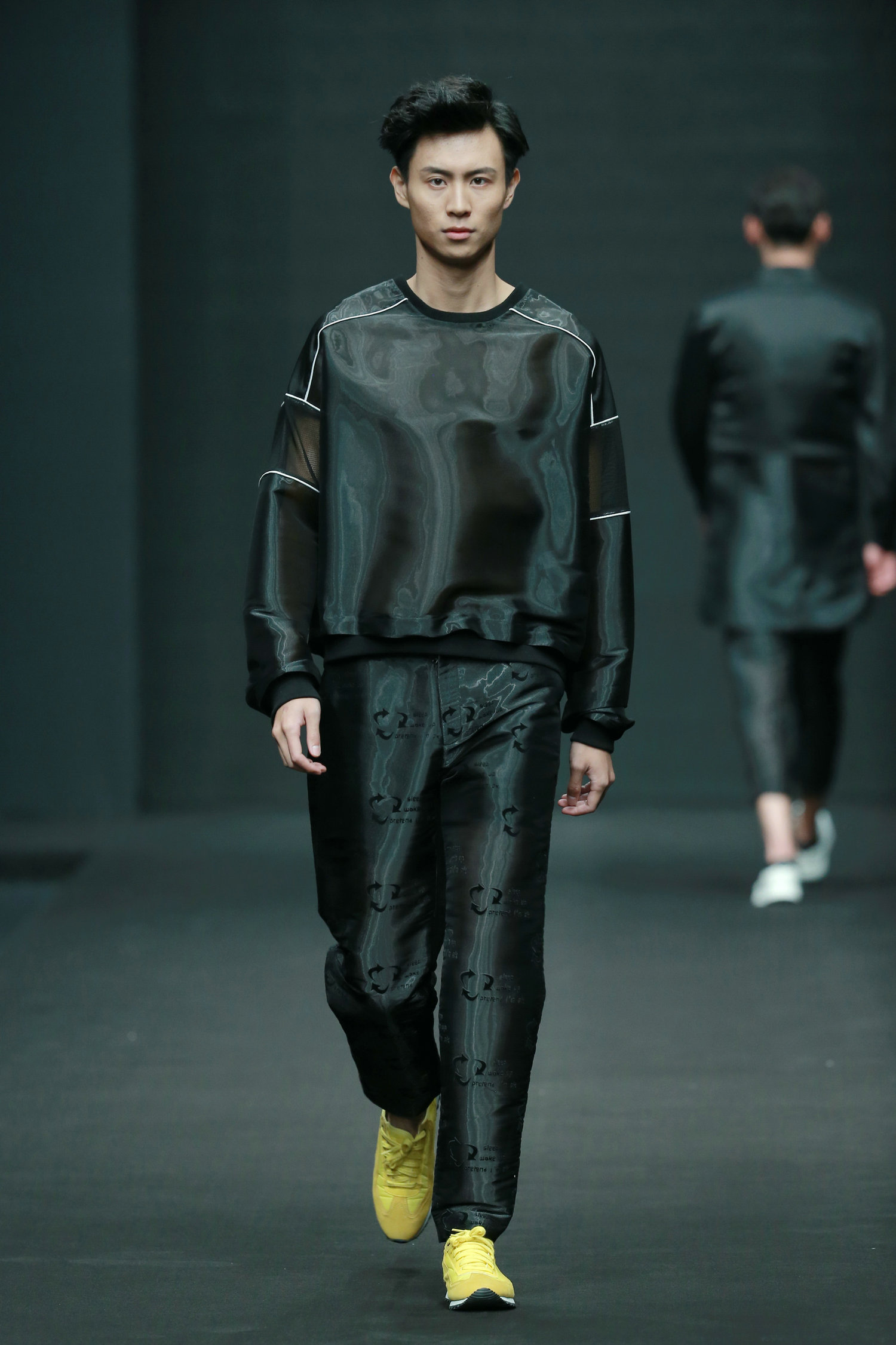 2016春夏系列中国国际时装周 SIVICO·乔丹&WhiteFog·余倩时装发布