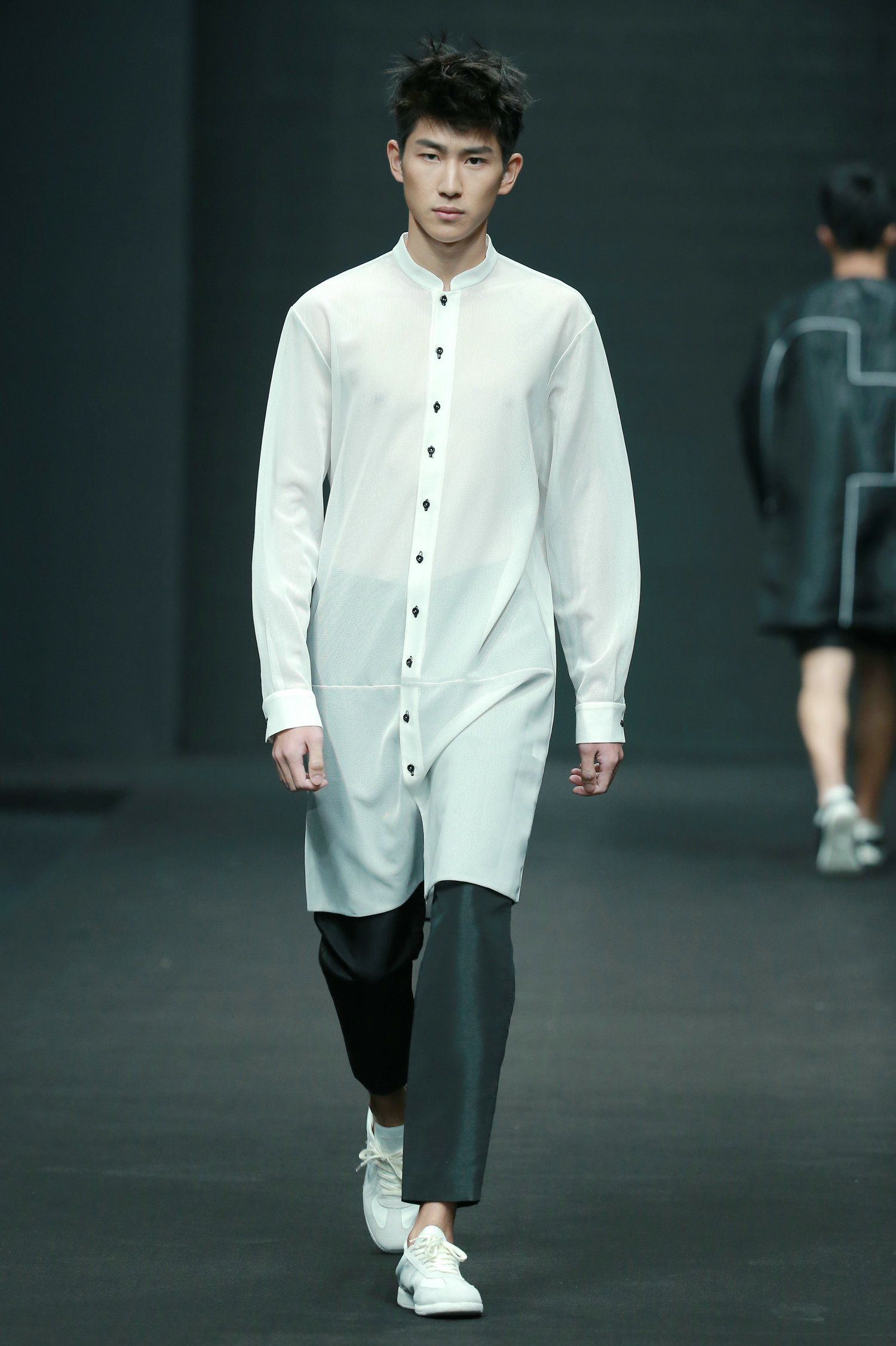 2016春夏系列中国国际时装周 SIVICO·乔丹&WhiteFog·余倩时装发布