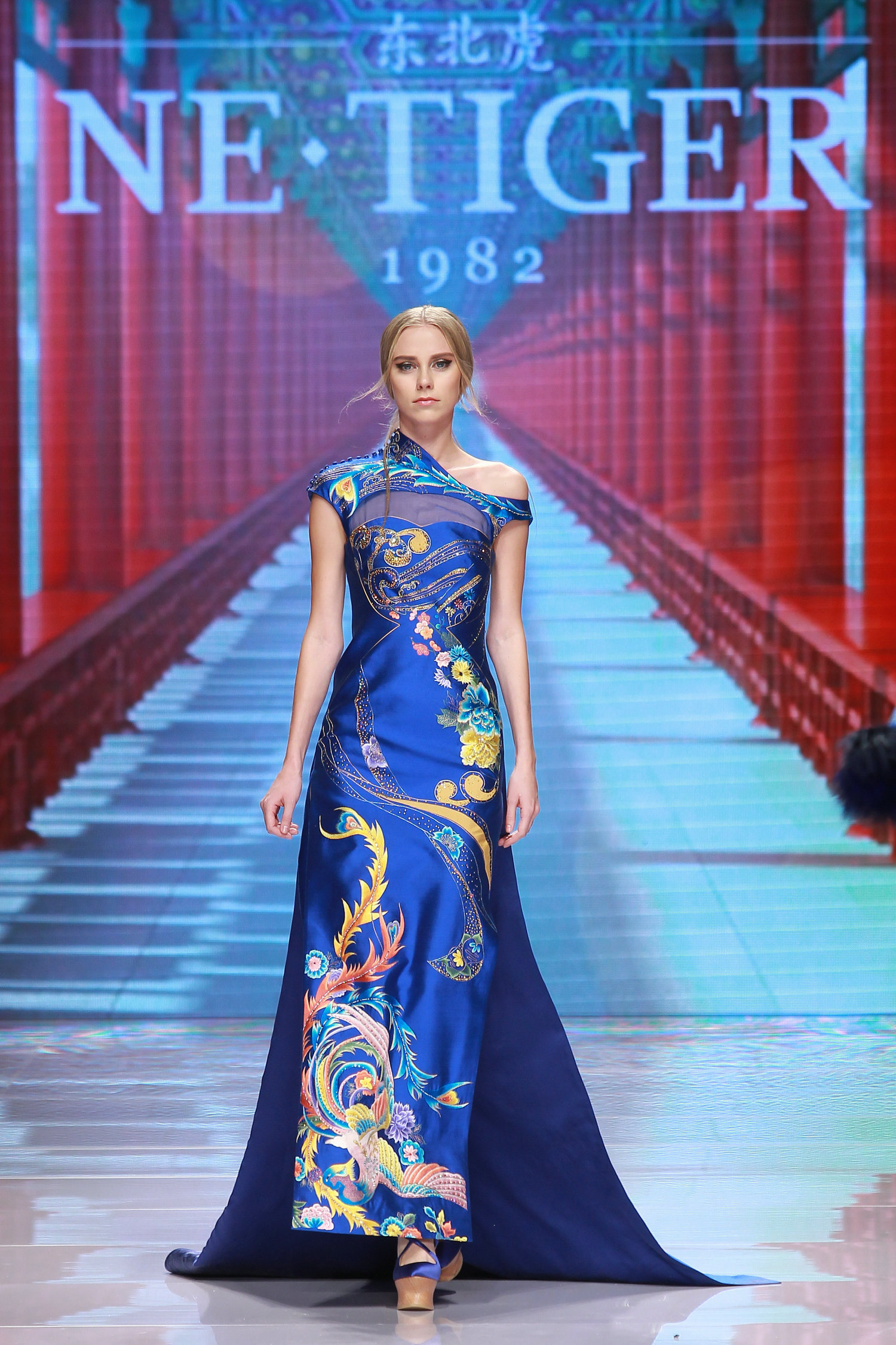 2016春夏系列中国国际时装周 NE&middot;TIGER 2016高级定制华服发布