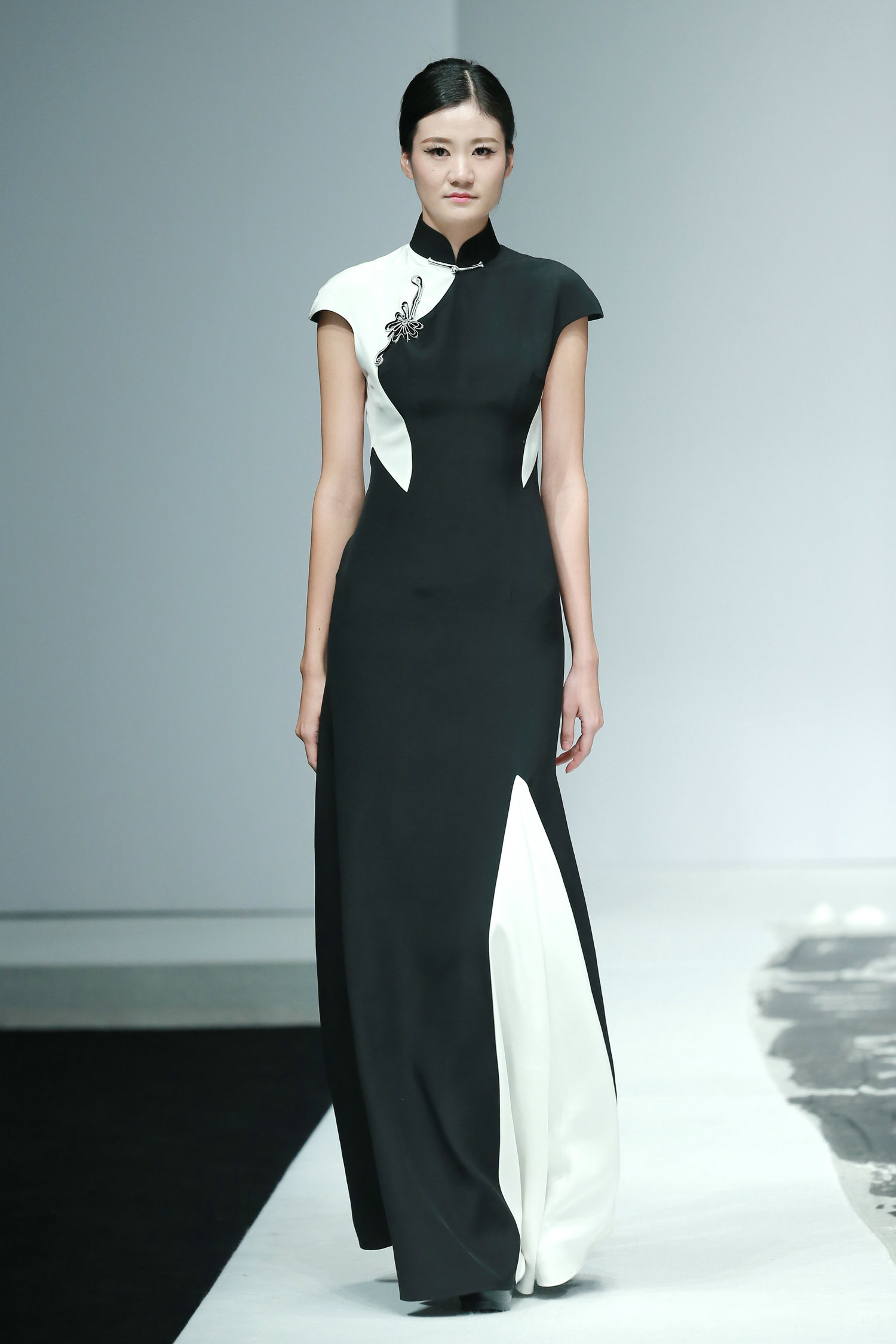 2016春夏系列中国国际时装周 香黛宫&middot;龚航宇华服发布