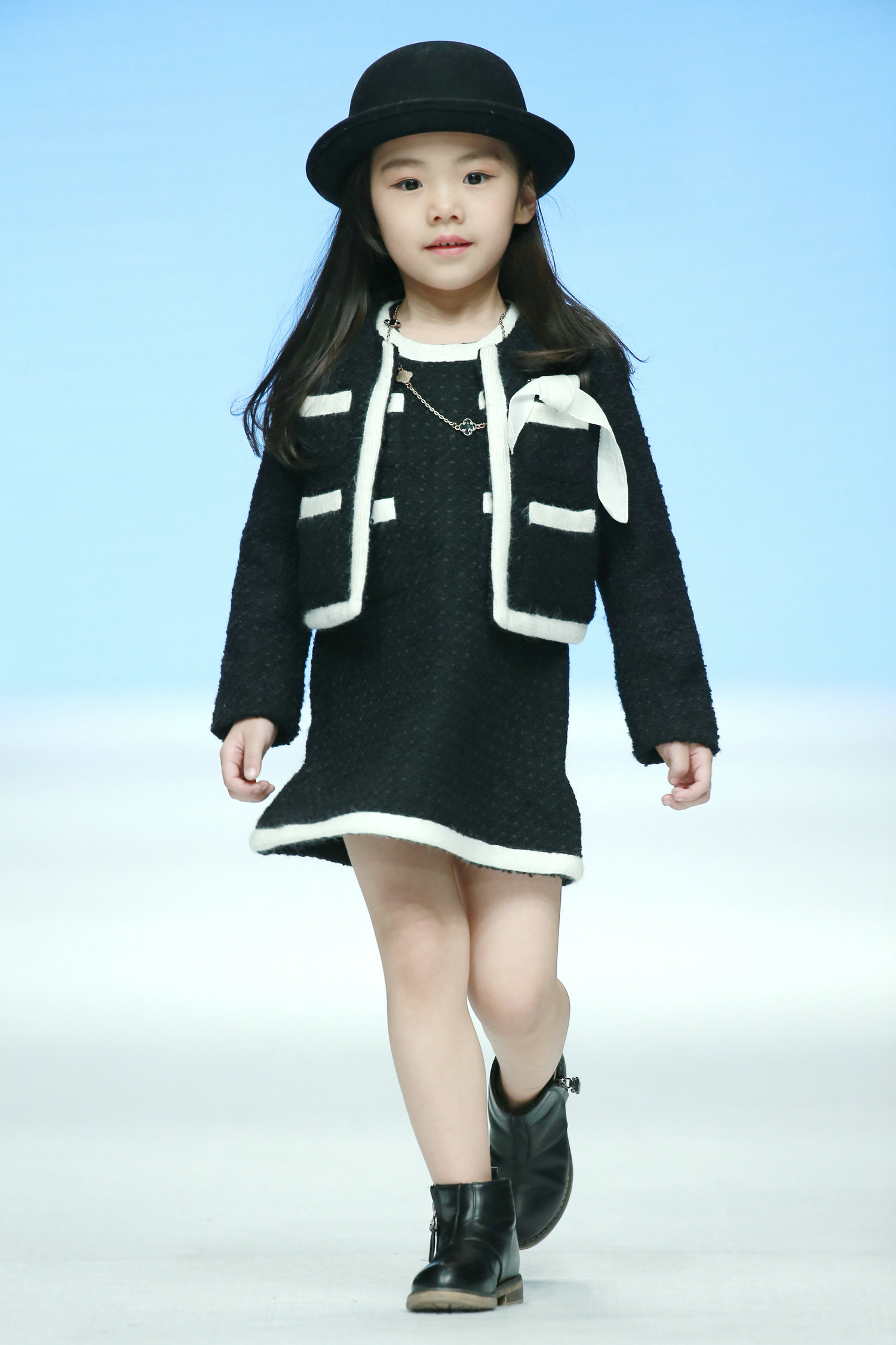 时装周 每日秀报