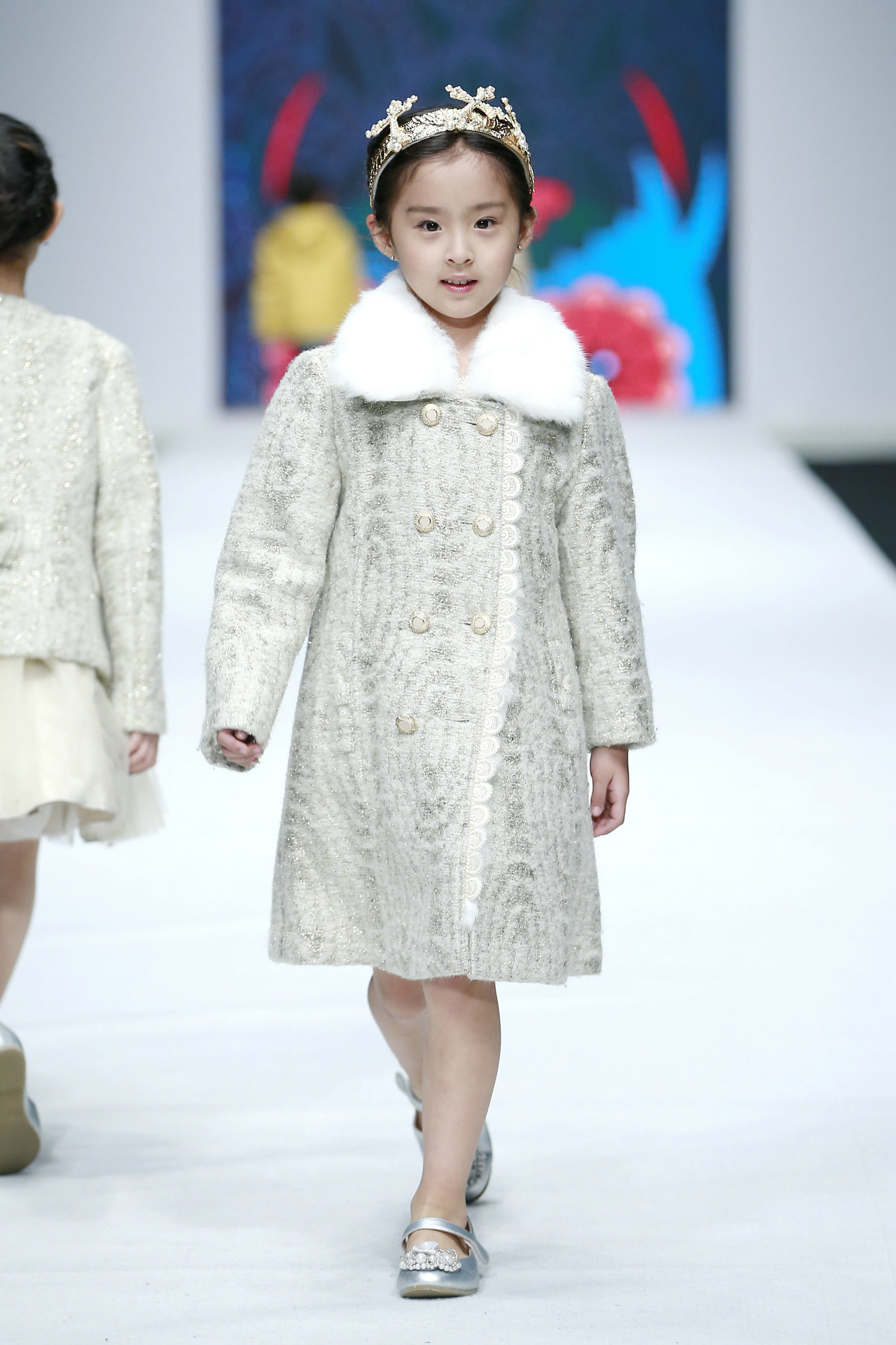 2016春夏系列中国国际时装周 优佳亲子装发布