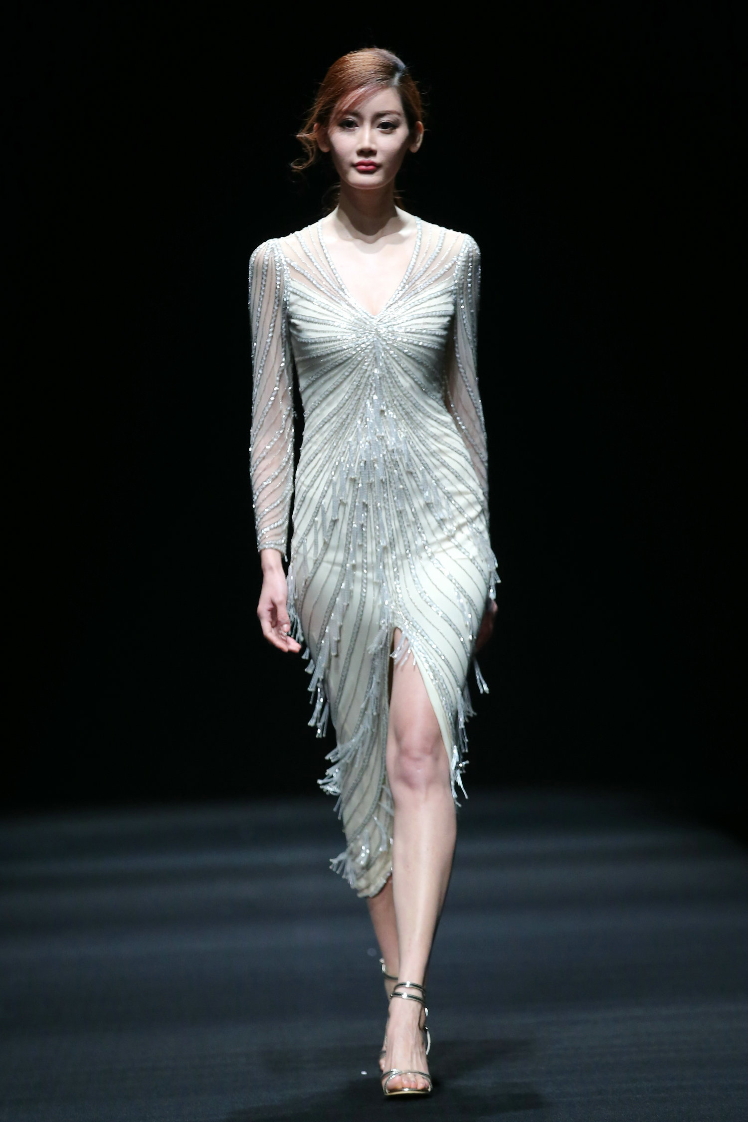 2016春夏系列中国国际时装周 ALLAN CAI&middot;蔡中涵婚纱晚礼服发布