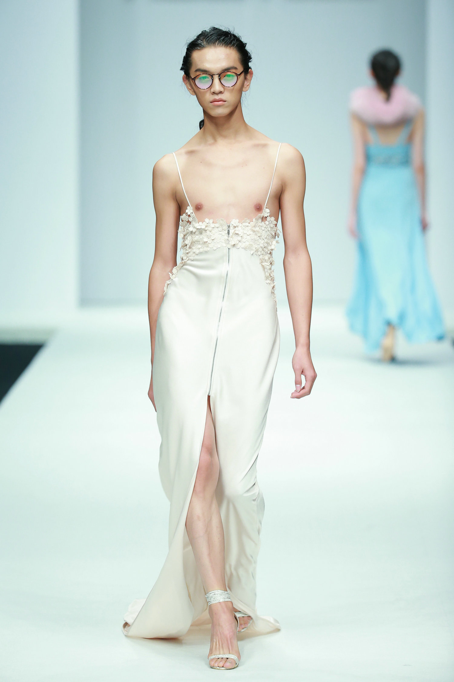 2016春夏系列中国国际时装周 ALICIA LEE&middot;李坤时装发布