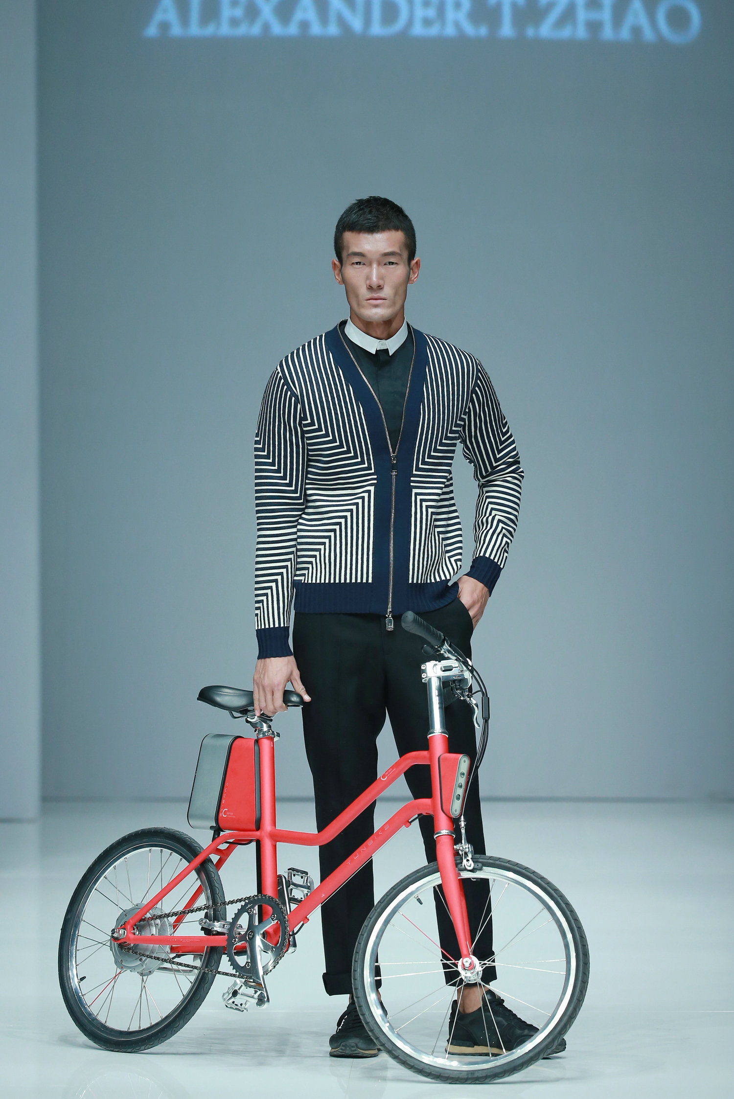 2016春夏系列中国国际时装周 中国Buyer & AlexanderTZhao&middot;赵涛 XLANDO&middot;梦阳作品发布