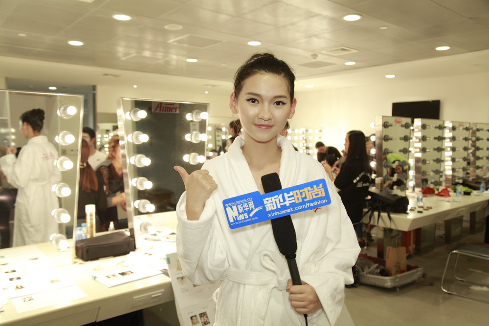 模特郭艳接受新华时尚采访