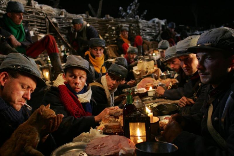 圣诞是残酷世界里的温暖慰藉