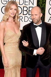 杰森斯坦森与女友秀恩爱