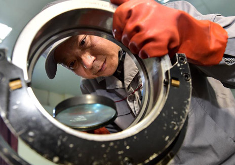 春运背后的劳模“列车医生”