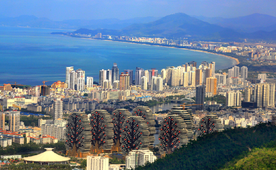 三亚美丽之冠酒店