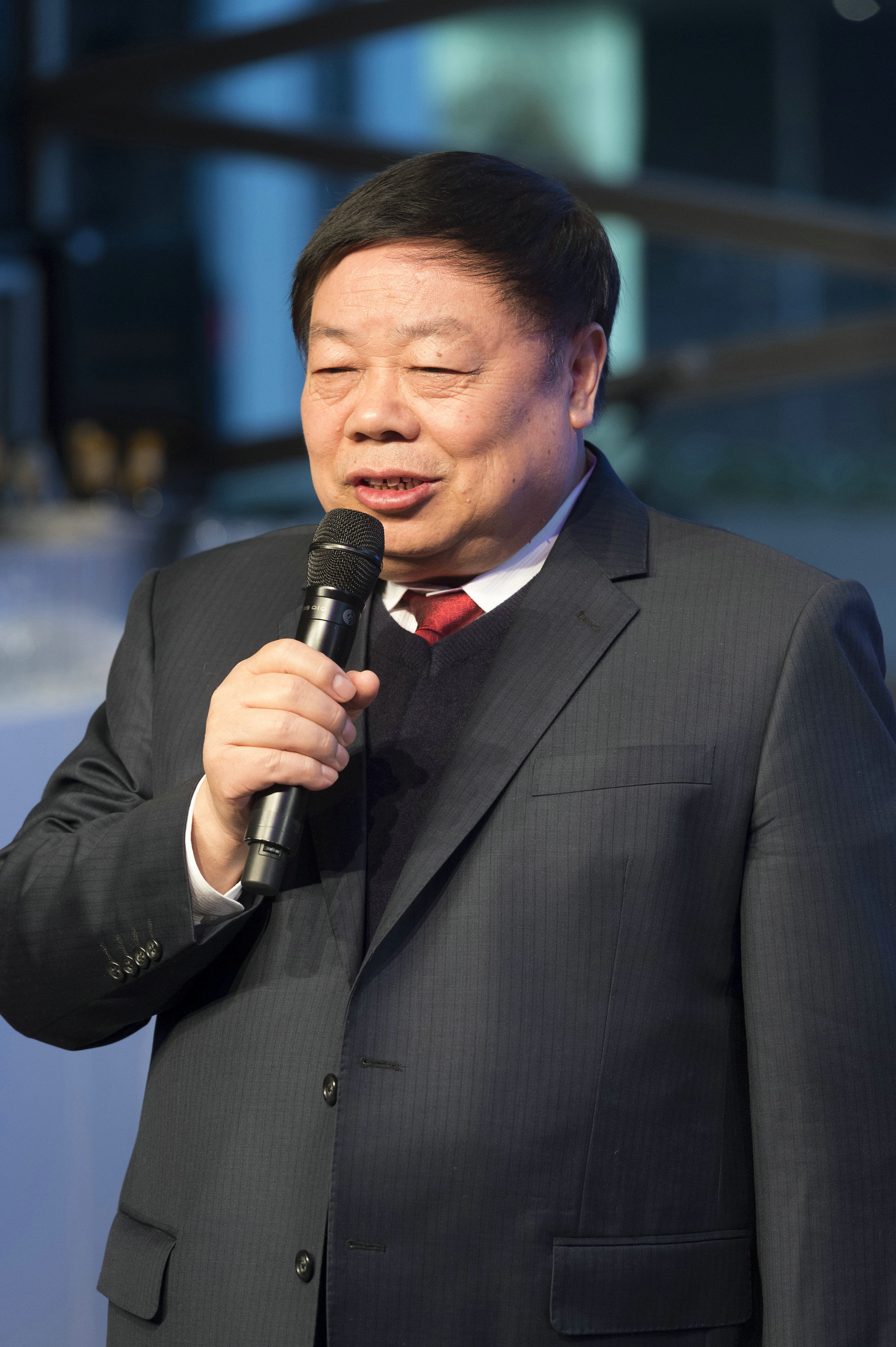 金伯利钻石董事长为&ldquo;金伯利之夜&rdquo;晚宴致欢迎辞。