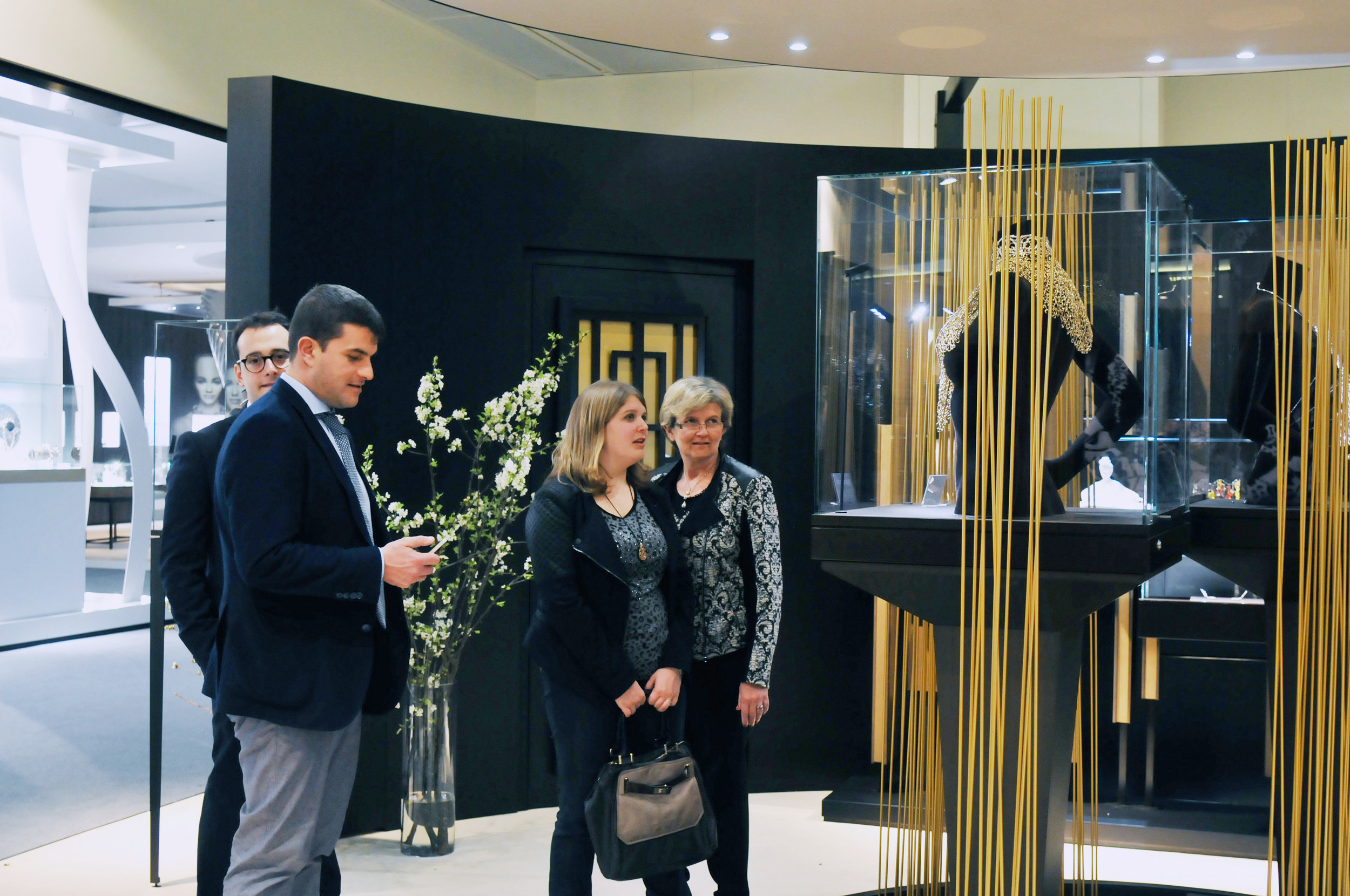 观展嘉宾被&ldquo;中国&middot;韵&rdquo;之《盛世霓裳》的华美震惊