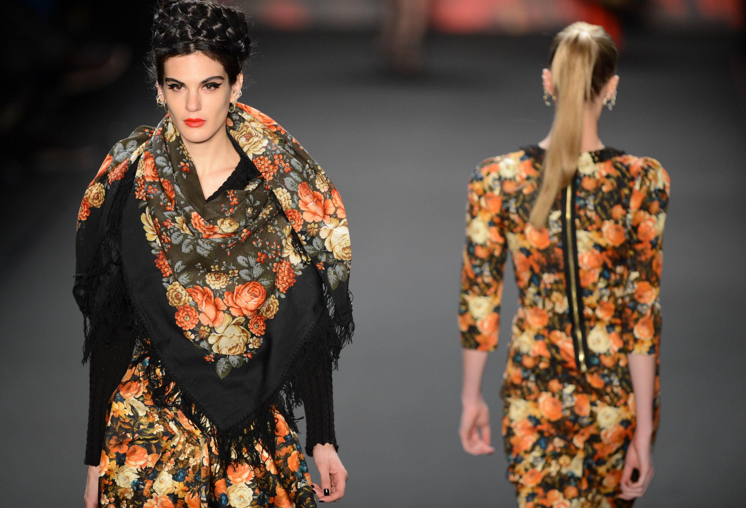 柏林时装周开幕 场地让位欧洲杯