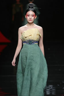 荣昌夏布张义超创意作品发布会