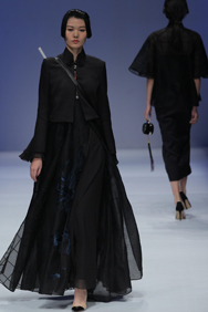 盖娅传说·熊英成衣发布