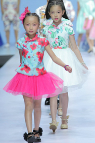 汪小荷·范湧亲子装发布会