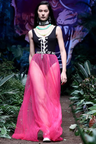 FIONA CHEN斐娜晨时装发布会在京举行