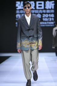 北京服裝學院青年教師服裝作品發布